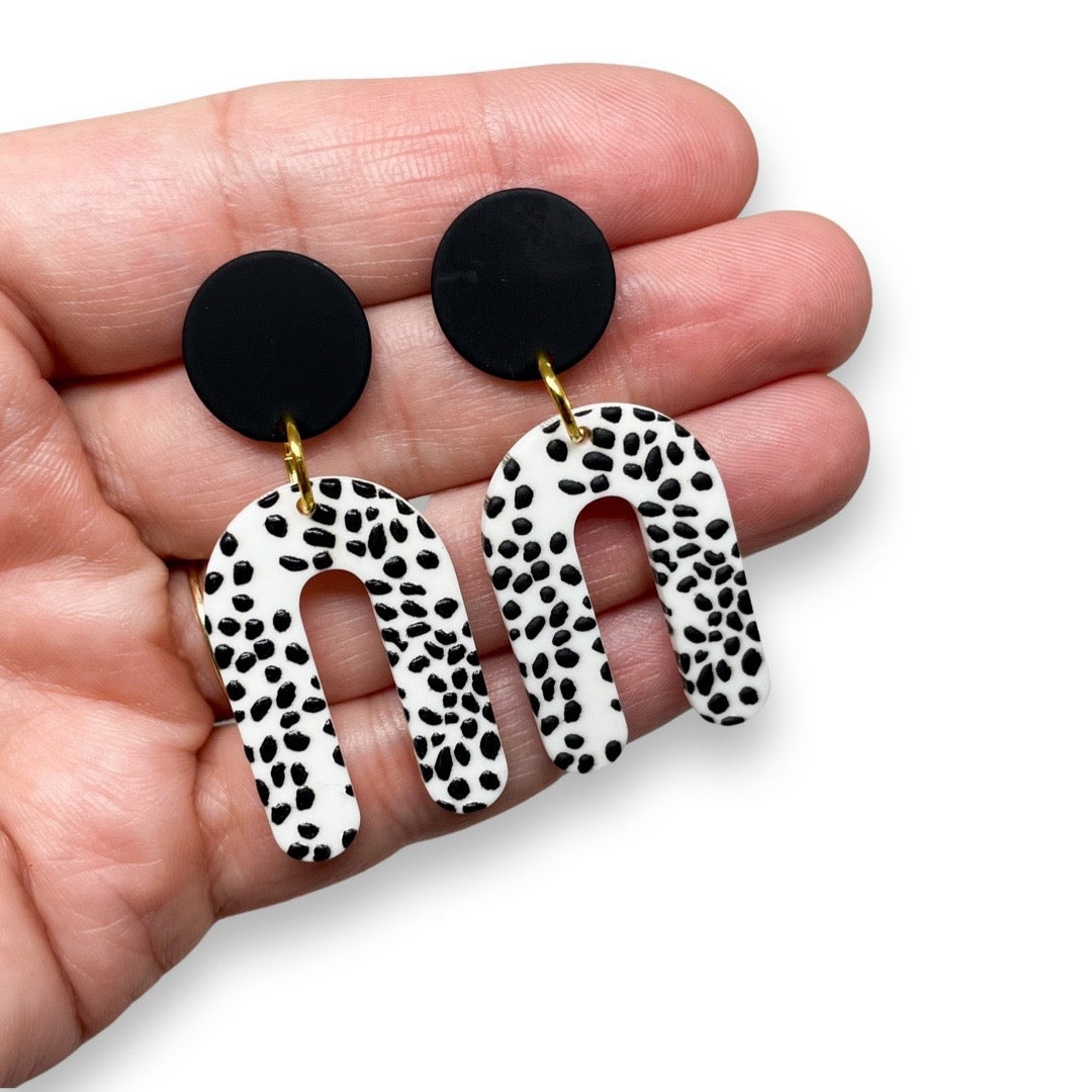 Horseshoe - Dangle Earrings