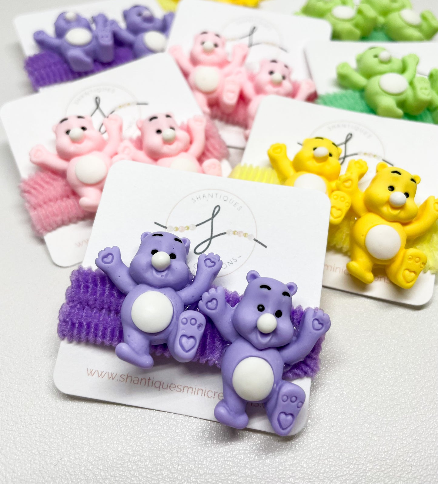 Character - Piggy Ties