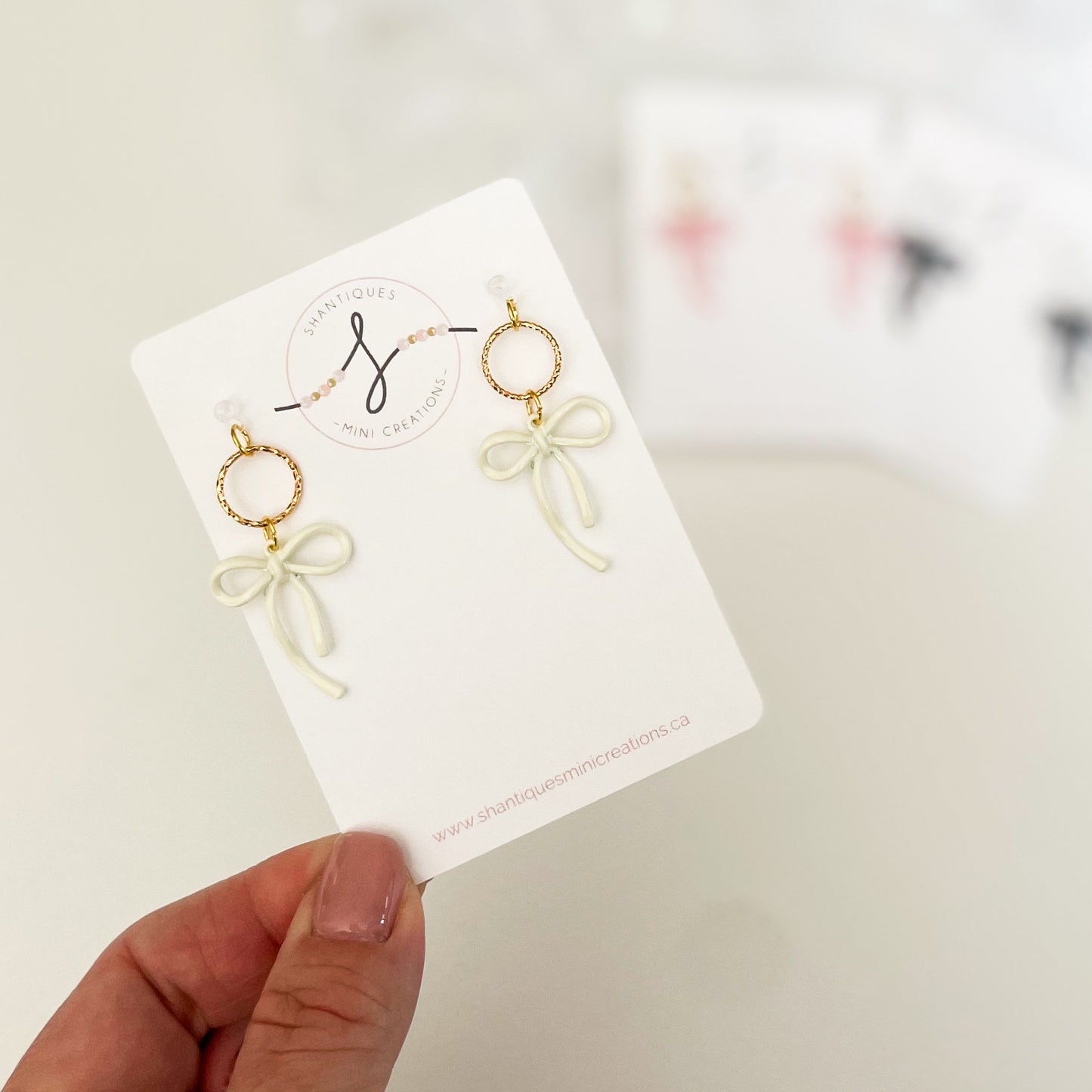 Dangle Earrings - Spring Bows